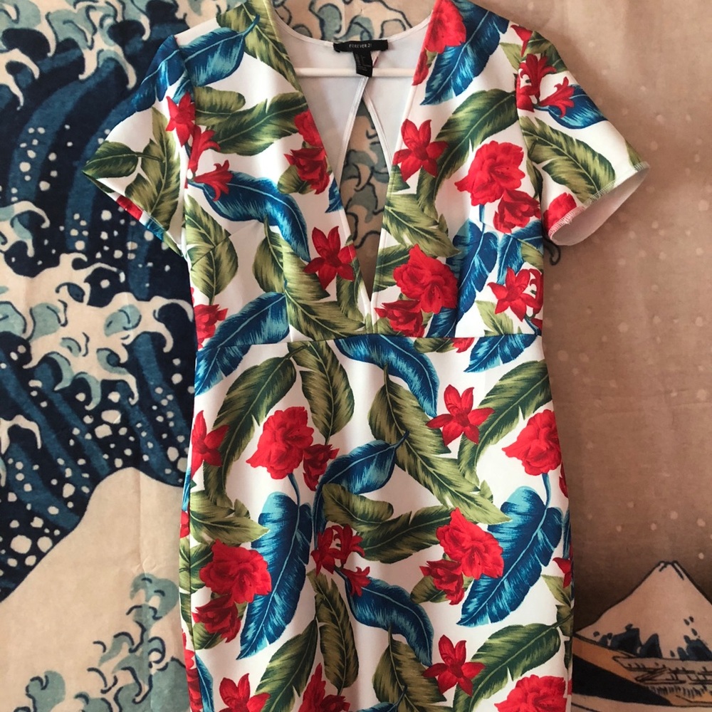 Fun Body Con Dress, Short Sleeve, Cut Out Back